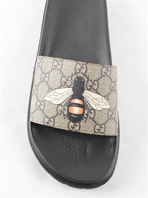 gucci pumps with bee|Gucci flats with bee.